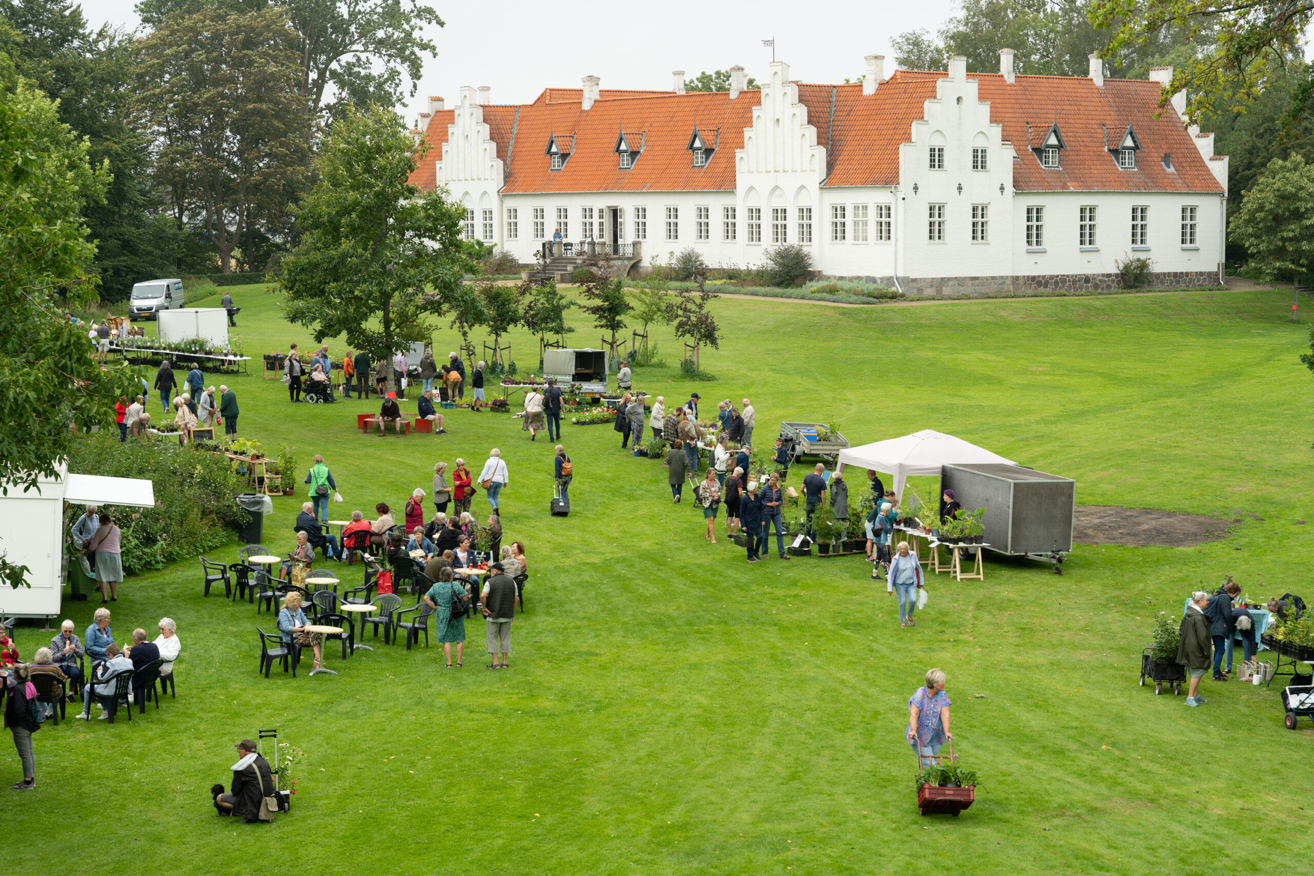 Havemarked på Rønnebæksholm